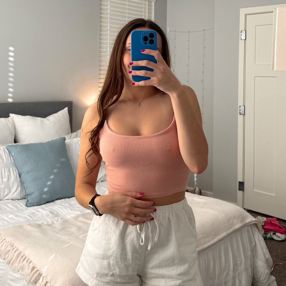 Pink tank top